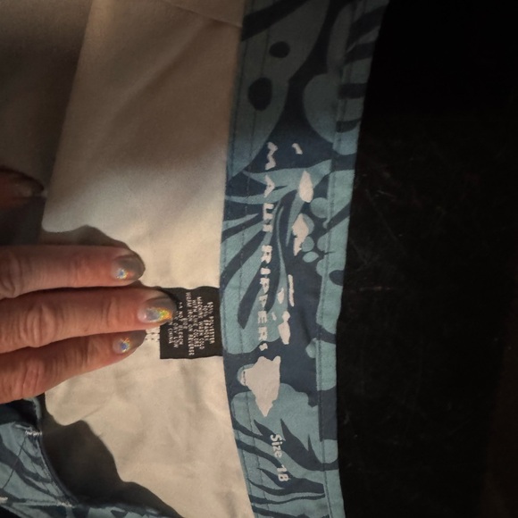 Floral Swim Coverup Shorts - Picture 3 of 4